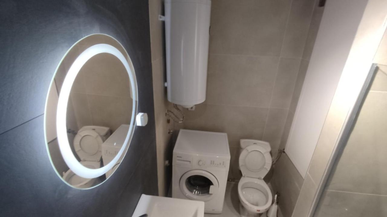 Sky View Luxury Center Skopje Apartments Екстер'єр фото