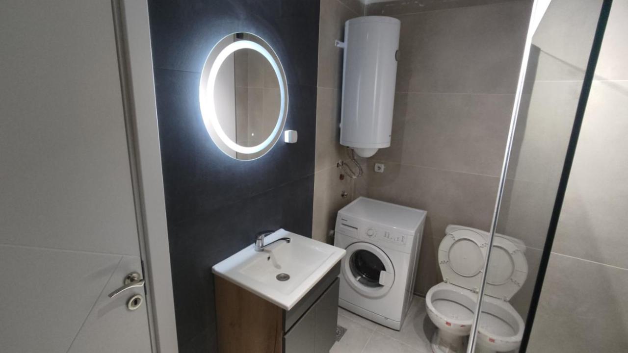Sky View Luxury Center Skopje Apartments Екстер'єр фото