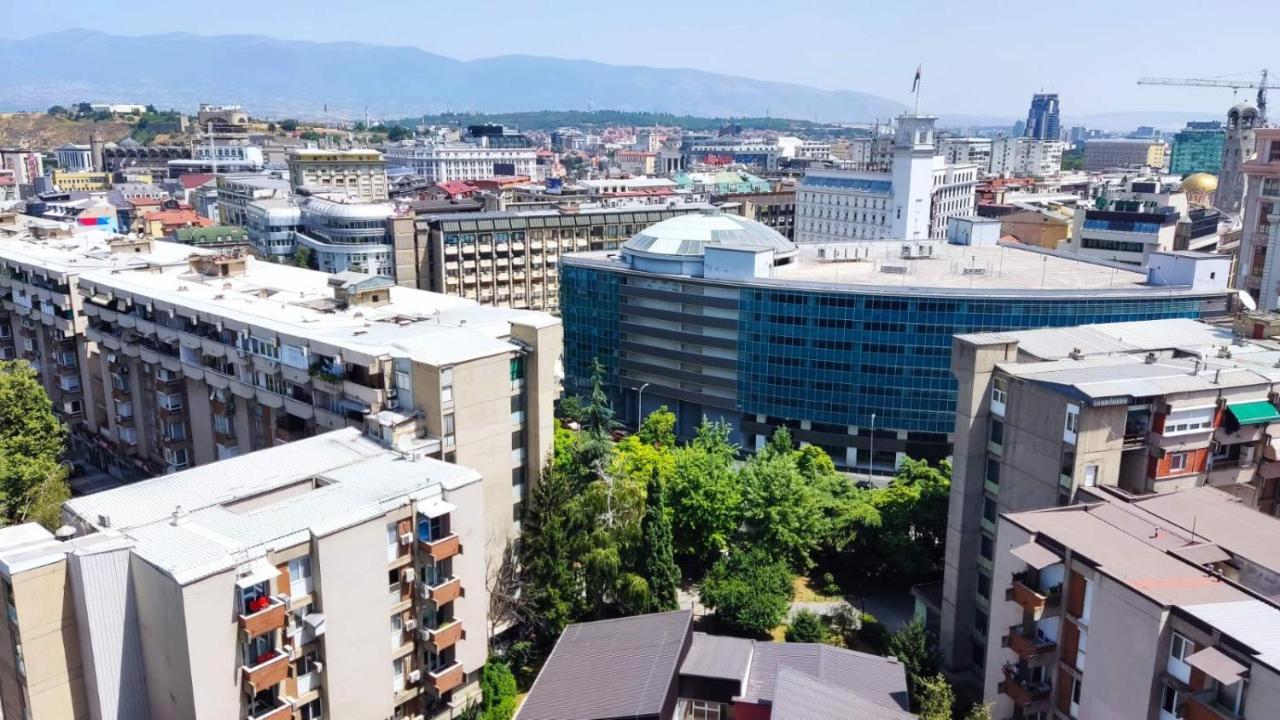 Sky View Luxury Center Skopje Apartments Екстер'єр фото