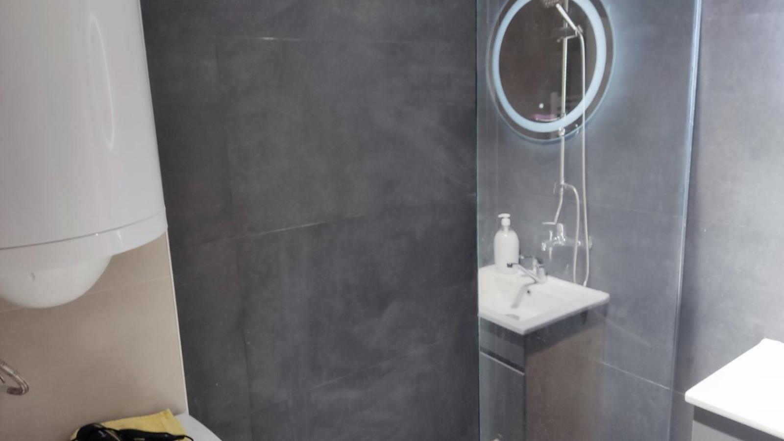 Sky View Luxury Center Skopje Apartments Екстер'єр фото